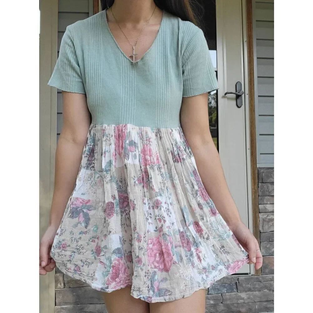 Vintage 1990s Jazz Sport Dress Women's Medium Green Mini Floral Roses Patchwork